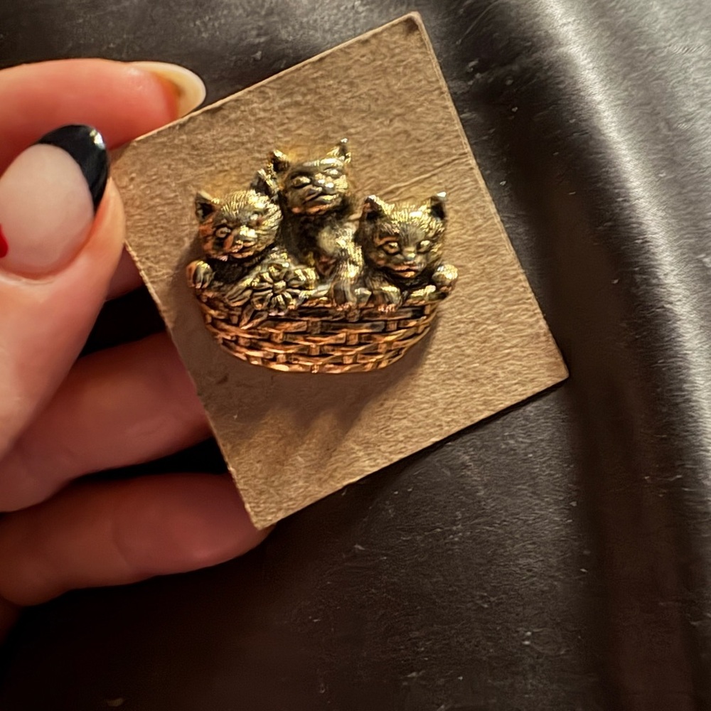 Gold Cat Brooch